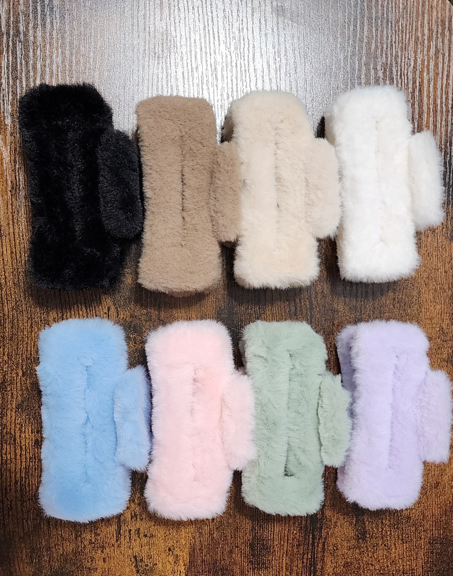Fuzzy Hair Claws